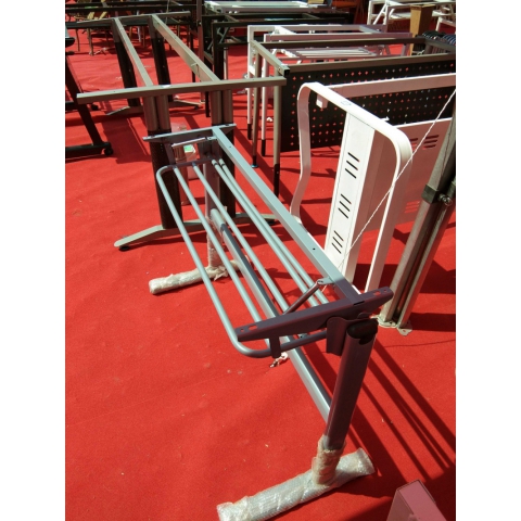 勝芳桌架批發(fā) 鐵藝桌架 不銹鋼桌架 餐廳桌架 餐臺(tái)支架 餐桌腳 書(shū)桌桌架 折疊桌架 餐廳家具 飯店家具 簡(jiǎn)易家具 寶藝家具