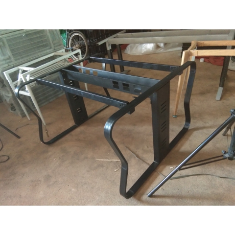 勝芳桌架批發(fā) 鐵藝桌架 不銹鋼桌架 餐廳桌架 餐臺(tái)支架 餐桌腳 書(shū)桌桌架 折疊桌架 餐廳家具 飯店家具 簡(jiǎn)易家具 寶藝家具