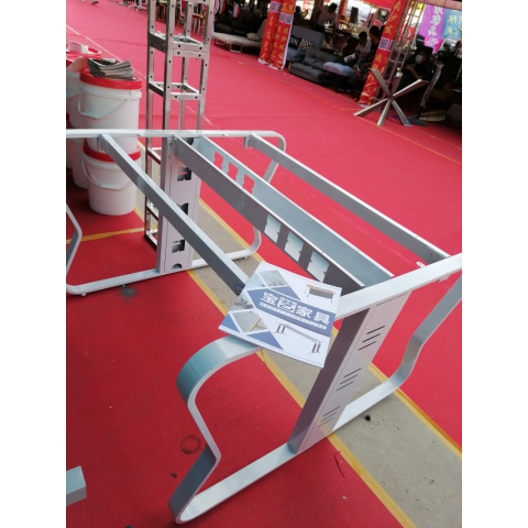 勝芳桌架批發(fā) 鐵藝桌架 不銹鋼桌架 餐廳桌架 餐臺(tái)支架 餐桌腳 書(shū)桌桌架 折疊桌架 餐廳家具 飯店家具 簡(jiǎn)易家具 寶藝家具