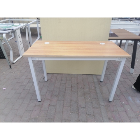 勝芳桌架批發 鐵藝桌架 不銹鋼桌架 餐廳桌架 餐臺支架 餐桌腳 書桌桌架 折疊桌架 餐廳家具 飯店家具 簡易家具 創秋家具