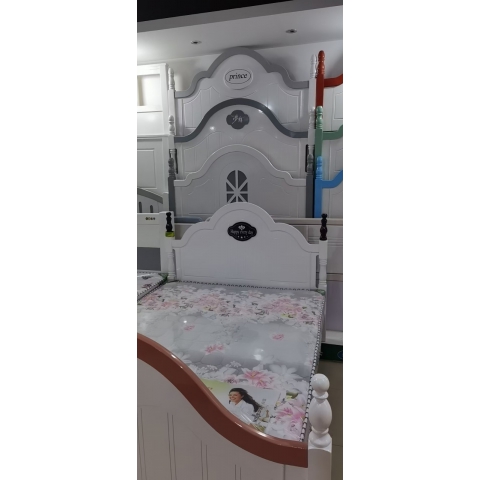 勝芳床鋪批發 雙人床 實木床 鐵條床 折疊雙人床 木質雙人床 雙人板床 北歐家具 臥室家具 酒店家具 宇鑫家具