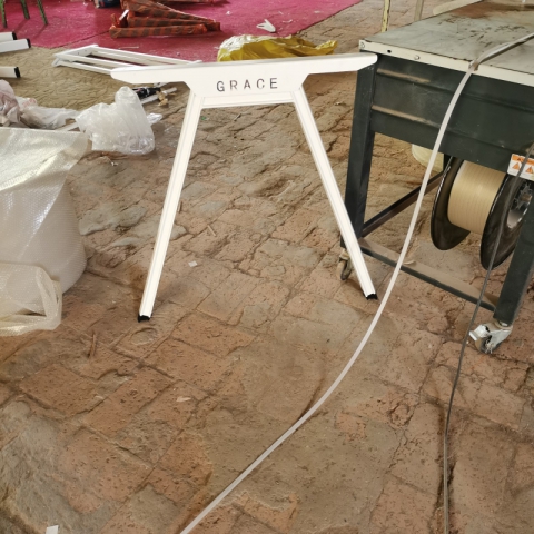 勝芳五金鐵藝桌架 辦公桌架 會(huì)議桌架 培訓(xùn)桌架 辦公臺(tái)腳 不銹鋼桌架 書(shū)桌桌架 折疊桌架 辦公鋼架 辦公家具 富奧洪家具五金