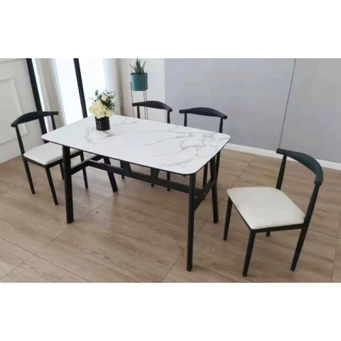 勝芳餐椅批發 牛角椅 K字桌批發 餐椅 餐桌 快餐桌椅組合 鋼木桌椅 餐廳桌椅 宏鎧家具