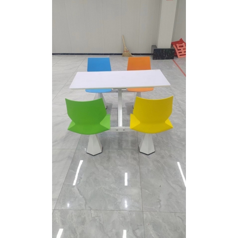 勝芳連體餐桌椅批發  食堂餐桌 食堂連體桌椅 快餐桌椅 四腿連體桌 四連體 學生餐桌椅 萬眾家具