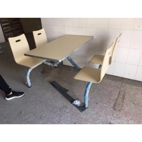 勝芳連體餐桌椅批發  食堂餐桌 食堂連體桌椅 快餐桌椅 四腿連體桌 四連體 學生餐桌椅 萬眾家具