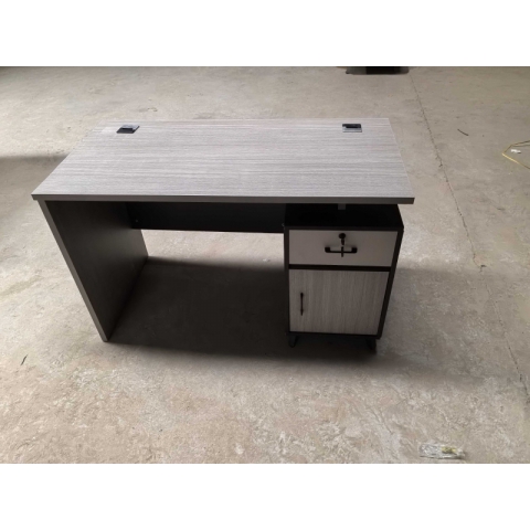 辦公桌批發(fā) 寫字臺(tái) 電腦桌 帶抽屜辦公桌 書(shū)房桌子 臥室書(shū)桌 簡(jiǎn)易辦公桌 辦公家具 冠城家具