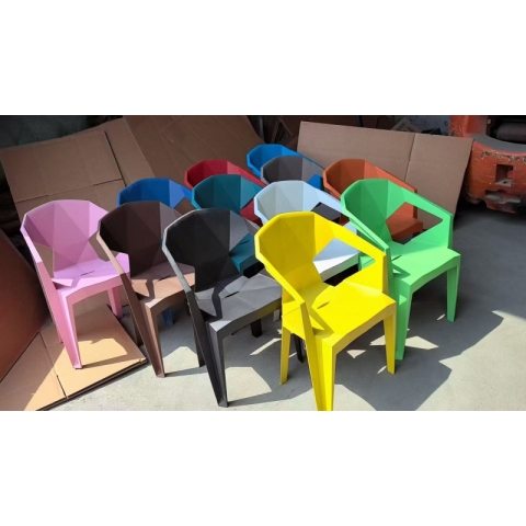 勝芳塑料椅批發(fā) 排檔桌椅 戶外椅 注塑椅 陽(yáng)臺(tái)椅 洽談椅  時(shí)尚椅 馬卡龍椅 溫莎椅 牛角椅 竹節(jié)宴會(huì)椅 休閑椅    軟包方凳 塑料牛角椅 折疊桌  通達(dá)家具