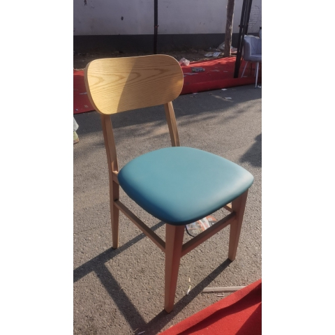 勝芳快餐桌椅批發(fā) 牛角椅 主題餐椅 鋼木餐椅  飯店餐椅 小吃店餐椅 學(xué)校餐椅 鋼木家具 酒店家具 餐廳家具  主題家具 錦宸家具