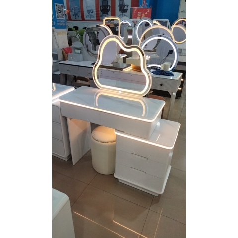 勝芳梳妝臺批發(fā) 現(xiàn)代簡約型 網(wǎng)紅小型化妝桌 輕奢 梳妝臺 梳妝桌 化妝柜 梳妝臺 化妝臺 化妝桌 美典雅居家具