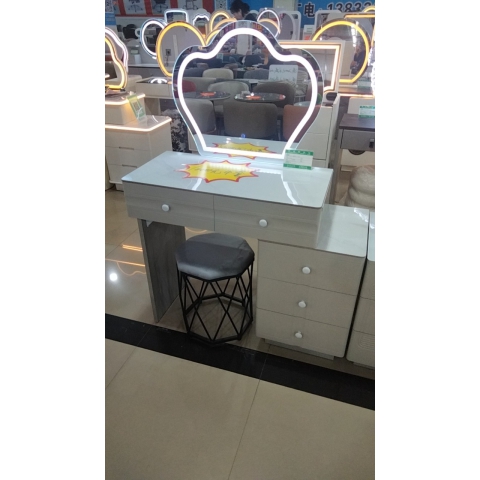 勝芳梳妝臺批發(fā) 現(xiàn)代簡約型 網(wǎng)紅小型化妝桌 輕奢 梳妝臺 梳妝桌 化妝柜 梳妝臺 化妝臺 化妝桌 美典雅居家具