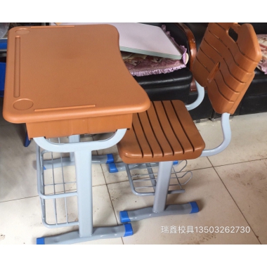 勝芳學(xué)生課桌批發(fā) 學(xué)習(xí)課桌 培訓(xùn)課桌 培訓(xùn)班課桌 單人課桌 輔導(dǎo)班課桌 可升降學(xué)生課桌 學(xué)生家具 學(xué)校家具 瑞鑫家具