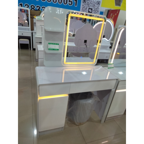 勝芳梳妝臺批發(fā) 現(xiàn)代簡約型 網(wǎng)紅小型化妝桌 輕奢 梳妝臺 梳妝桌 化妝柜 梳妝臺 化妝臺 化妝桌 美典雅居家具