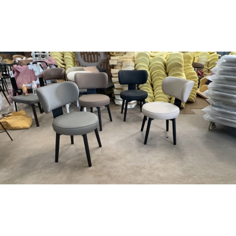 勝芳餐椅批發(fā) 北歐餐椅 休閑椅 家用現(xiàn)代簡約網(wǎng)紅椅 輕奢餐椅 軟包椅 休閑椅 創(chuàng)意靠背椅簡約現(xiàn)代餐椅輕奢椅子家用靠背椅北歐餐桌椅休閑椅咖啡椅酒店椅